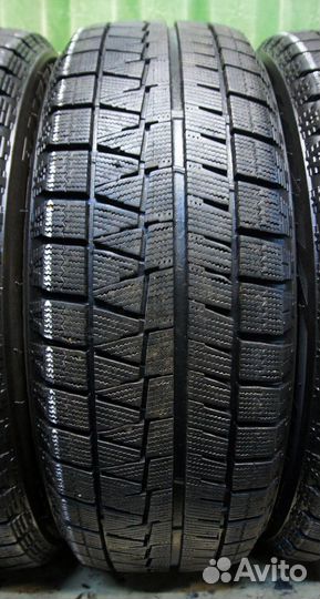 Bridgestone Blizzak Revo GZ 225/60 R17 93S