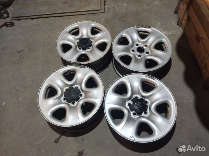 Комплект дисков на авто R16 5x114.3 от Suzuki