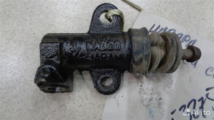 Цилиндр сцепления рабочий Nissan Navara D40 2004