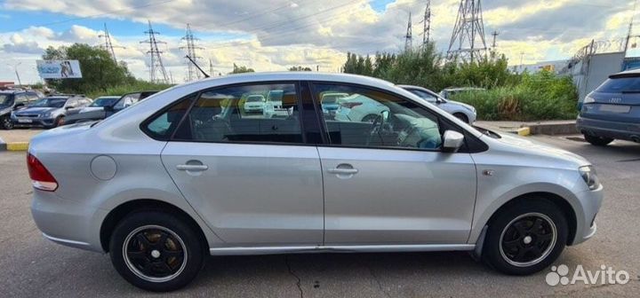 Volkswagen Polo 1.6 AT, 2013, 72 700 км
