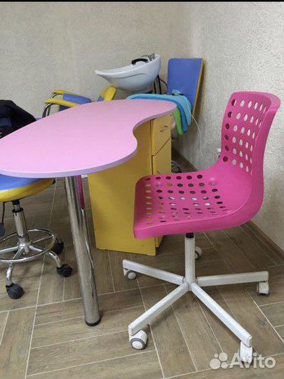 Стол для маникюра