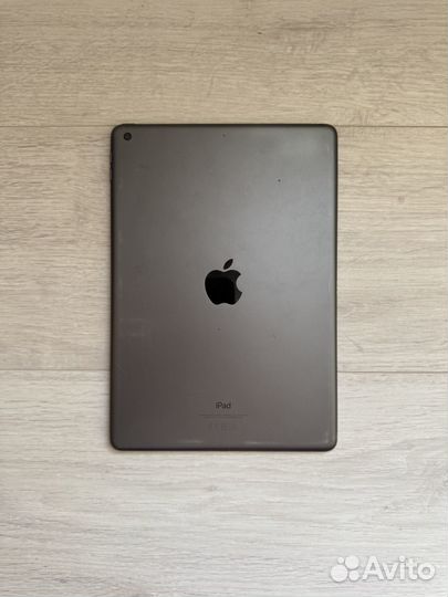 iPad 7 на запчасти