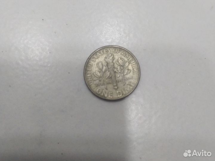 Монета liberty 2011