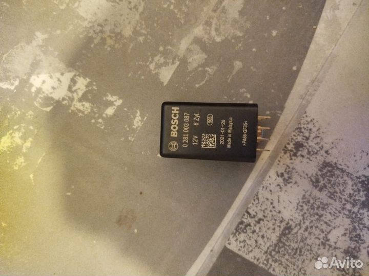 Реле свечей накала bosch 0281003087