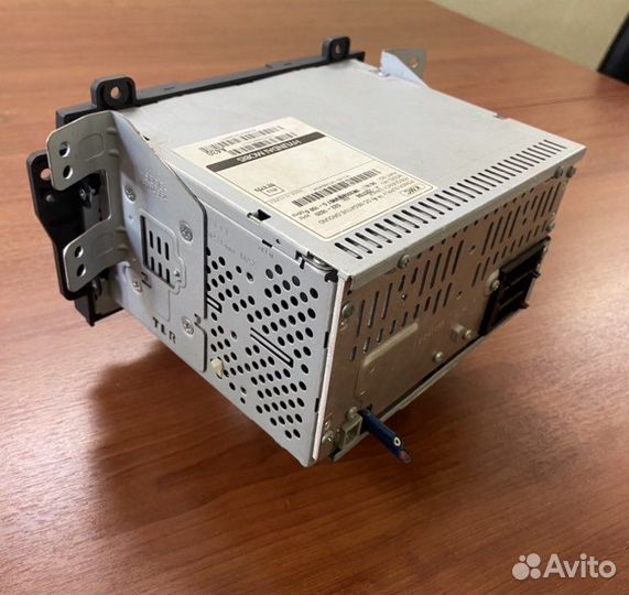 Штатная магнитола и рамка на KIA Cerato II