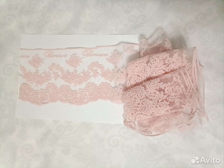 Кружево розовое blumarine 2 метра 10 см