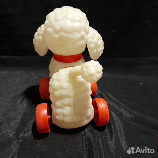 Игрушка пластиковая СССР Собачка