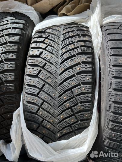 Michelin X-Ice North 4 225/45 R18