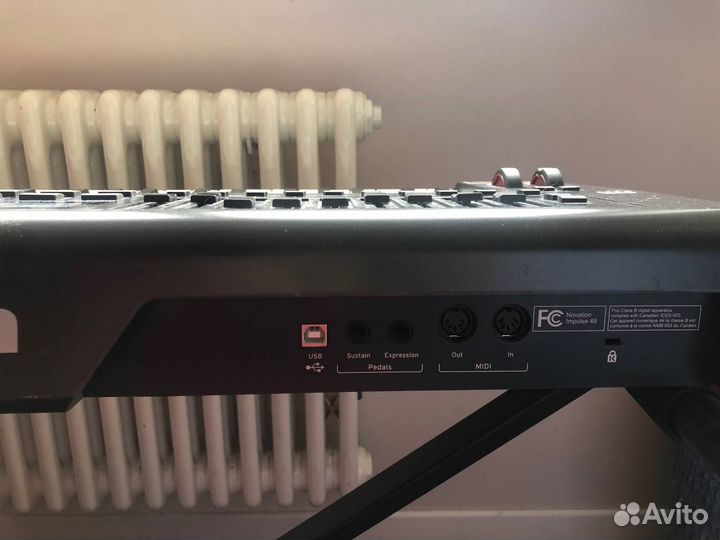 Novation Impulse 49 + X стойка бесплатно
