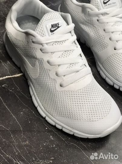 Кроссовки женские Nike