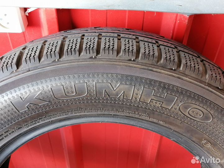 Kumho I'Zen RV KC15 235/60 R17