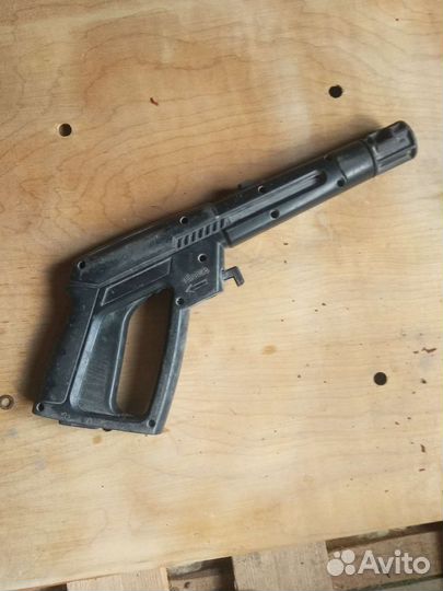 Пистолеты и шланги мойки Elitech