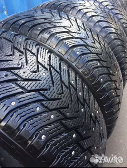Nokian Tyres Hakkapeliitta 8 SUV 285/60 R18 116T