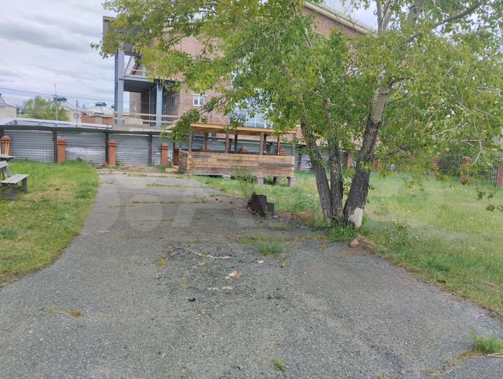 Коттедж 325 м² на участке 13 сот.