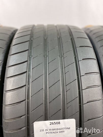 Bridgestone Potenza S005 235/35 R19 93Y