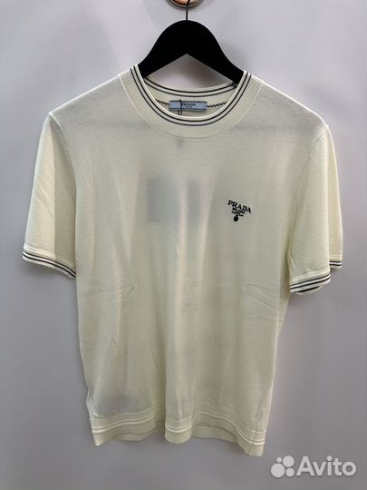 Футболка prada