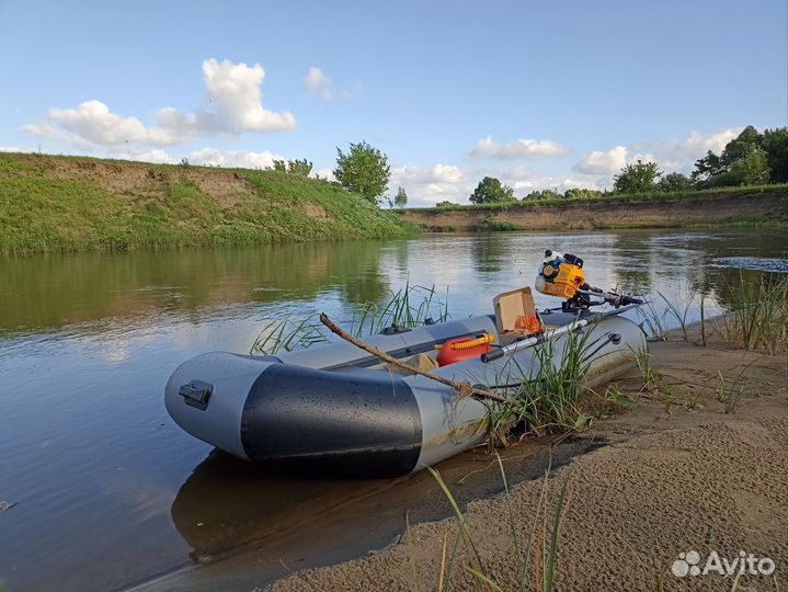 Моторная лодка