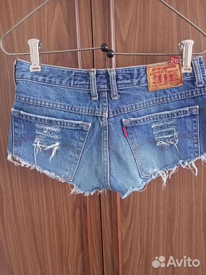 Джинсовые шорты