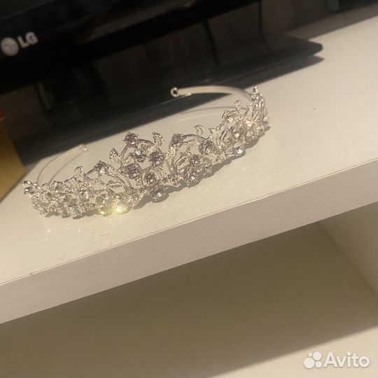 Свадебная диадема