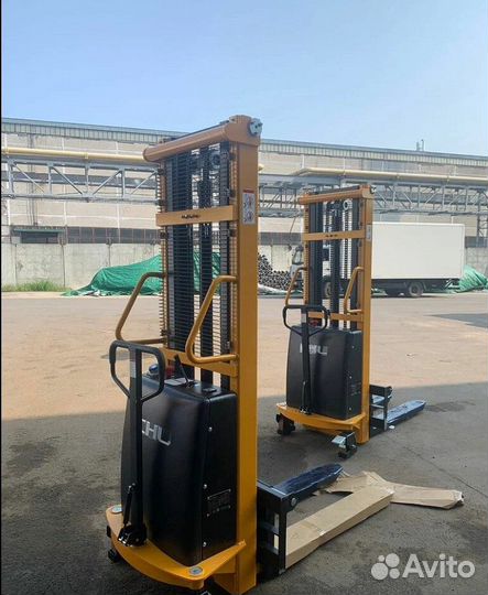Штабелер с электроподъемом новый