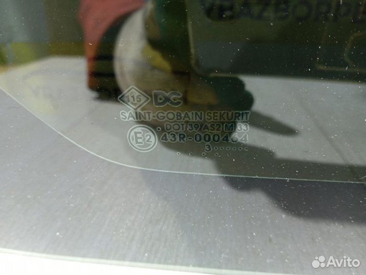 Стекло двери заднее правое Renault Kangoo K4M836