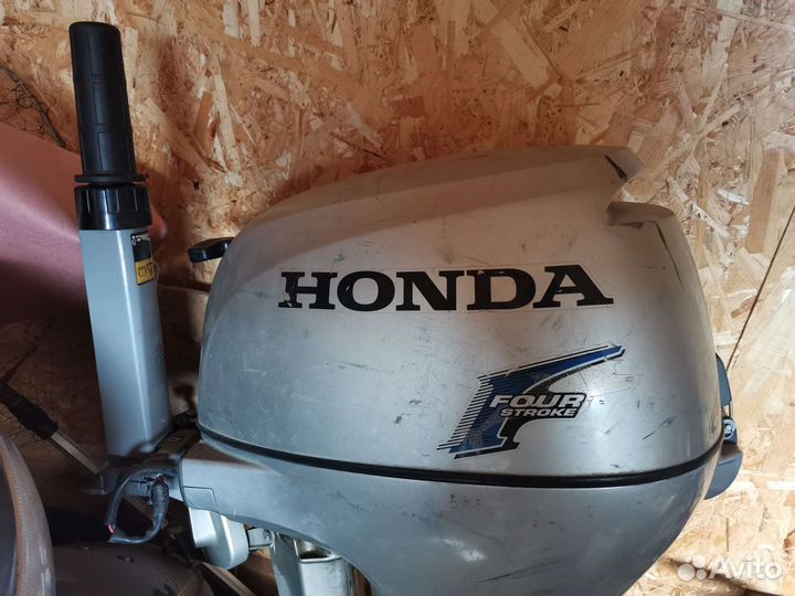 Лодочный мотор Honda