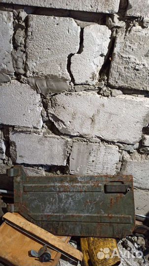 Продам двери на луаз 3000 каждая