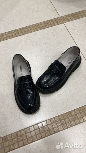 Туфли для девочки 35 36