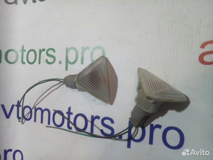 Повторитель в крыло Mitsubishi Colt Z30 04-08