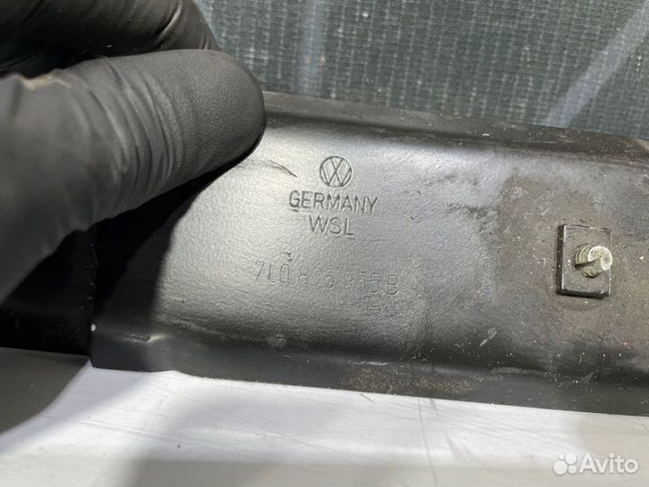 Крепление защиты двигателя Audi Q7 4L BAR 2007