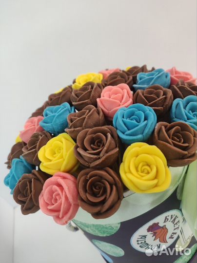 Шоколадные Розы - 37 шт в Шляпной Коробке