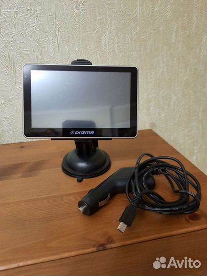 Автомобильный навигатор digma