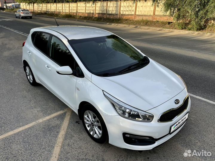 Kia Ceed 1.6 AT, 2015, 136 800 км