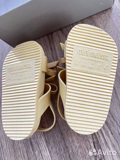 Босоножки mini melissa для девочки новые 21 размер
