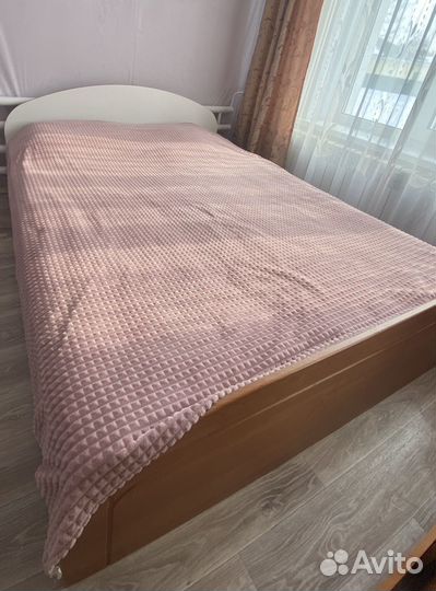 Спальный гарнитур бу