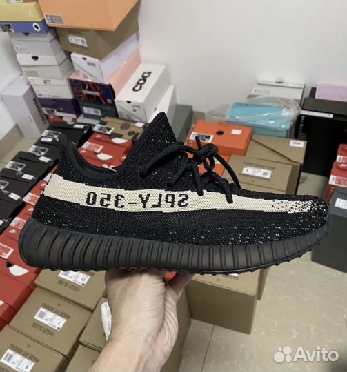 Adidas Yeezy Boost 350 V2 Oreo