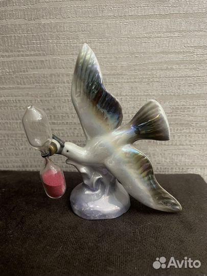 Редкая статуэтка песочные часы