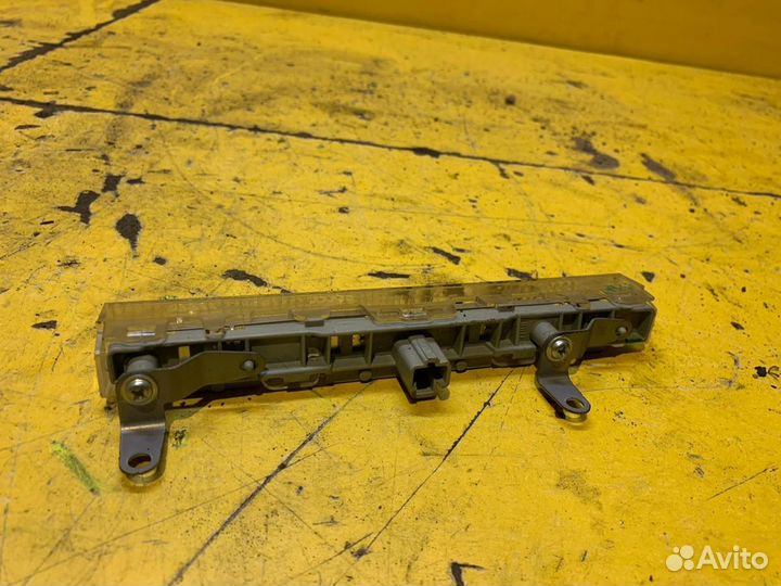 Подсветка номерного знака Toyota Corolla 2006 - 20