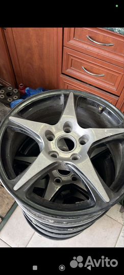 Литые диски r 16