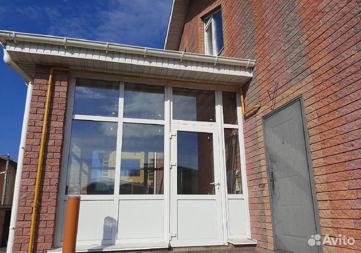 Двери со стеклом