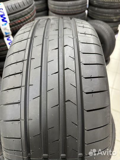 Compasal Blazer UHP II 215/50 R17 95W