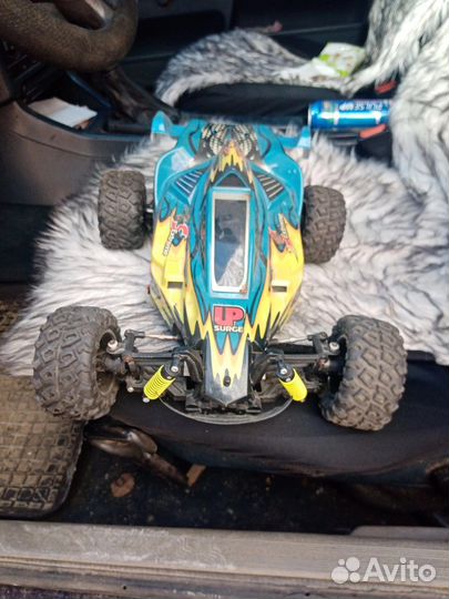 Машина на радиоуправлении 1 10