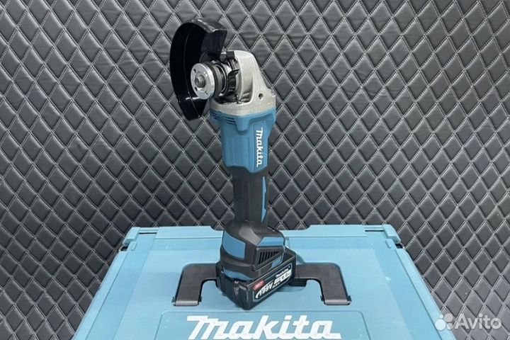 Аккумуляторный набор инструментов 4 в 1 Makita