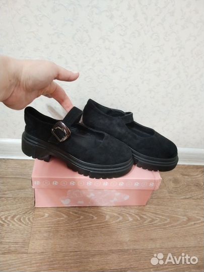 Туфли для девочки 35