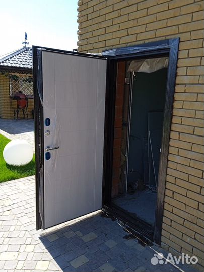 Двери металлические с терморазрывом для дома