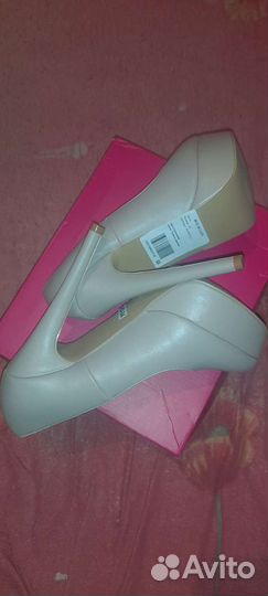 Туфли женские 39 размер новые
