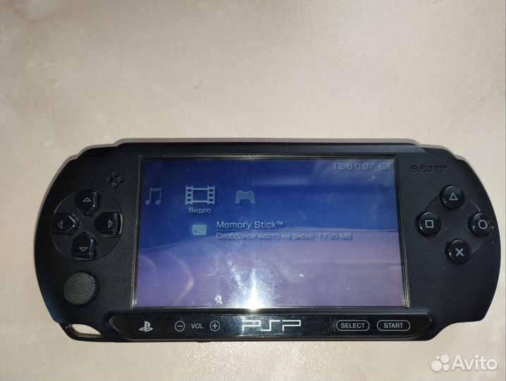 Sony PSP e 1008