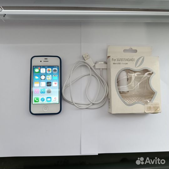 iPhone 4S, 8 ГБ