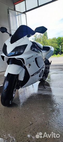 Мотоцикл Хонда CBR 600