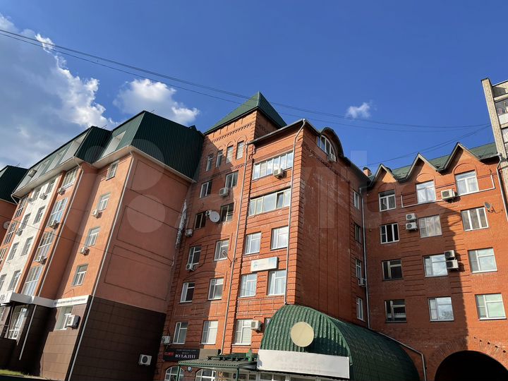 3-к. квартира, 110 м², 4/6 эт.